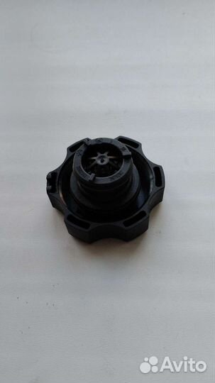 Крышка расширительного бачка yr00269780