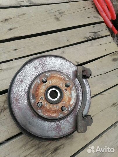 Поворот кулак toyota corolla e120