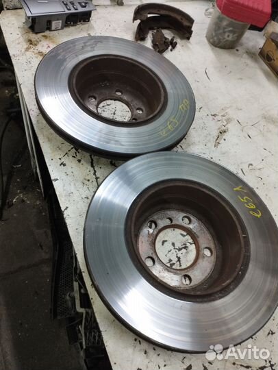 Задний тормозной диск bмw 7 Е65 бмв 7 Е65 Е66