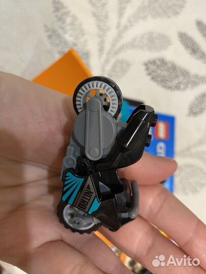 Lego Грузовик для шоу каскадеров