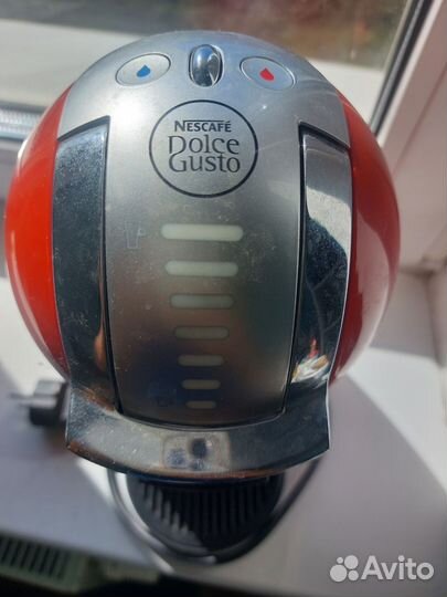 Капсульная кофемашина dolce gusto