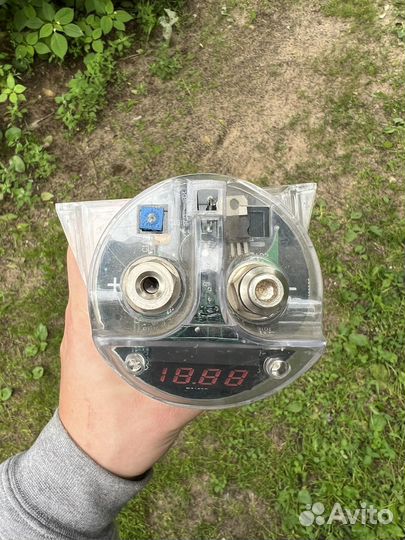 Конденастор Velas 1 фарад