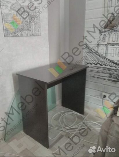 Письменный стол