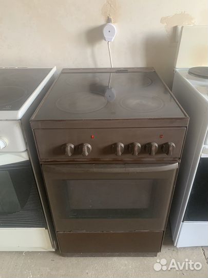 Плита электрическая, стеклокерамика Bosch