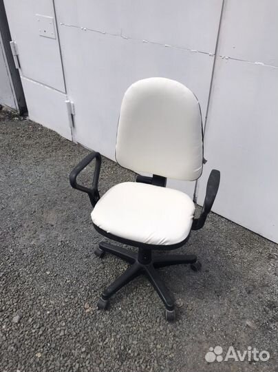 Компьютерное кресло / компьютерный стул