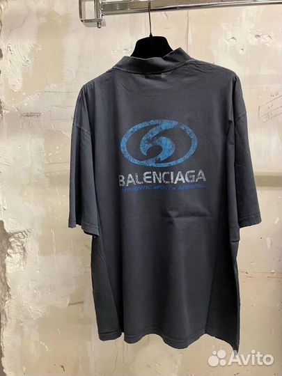 Футболка Balenciaga