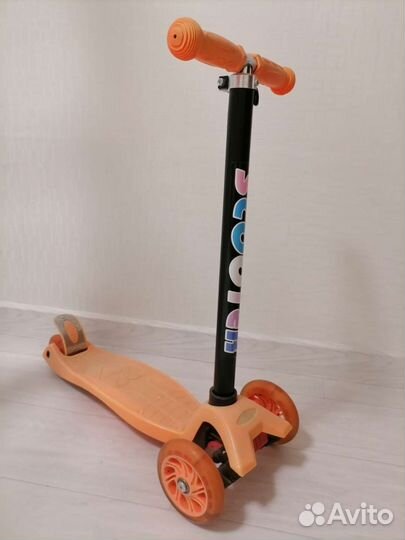Самокат детский трехколесный