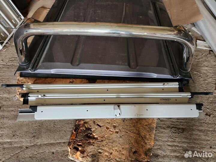 Крышка ориг. toyota (Б/У) для Toyota Hilux Revo