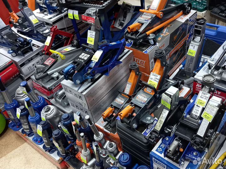 Домкрат подкатной Ombra 2т