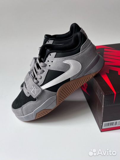 Nike air jordan x travis scott