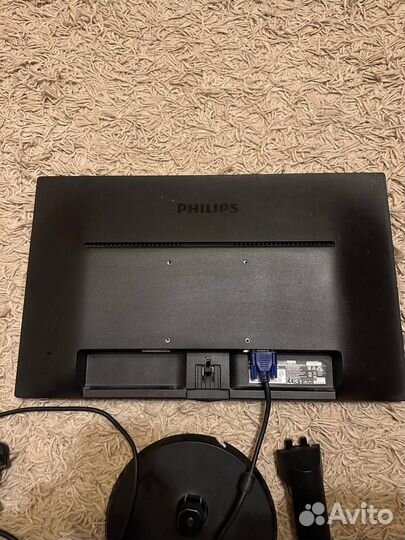 Монитор philips 22