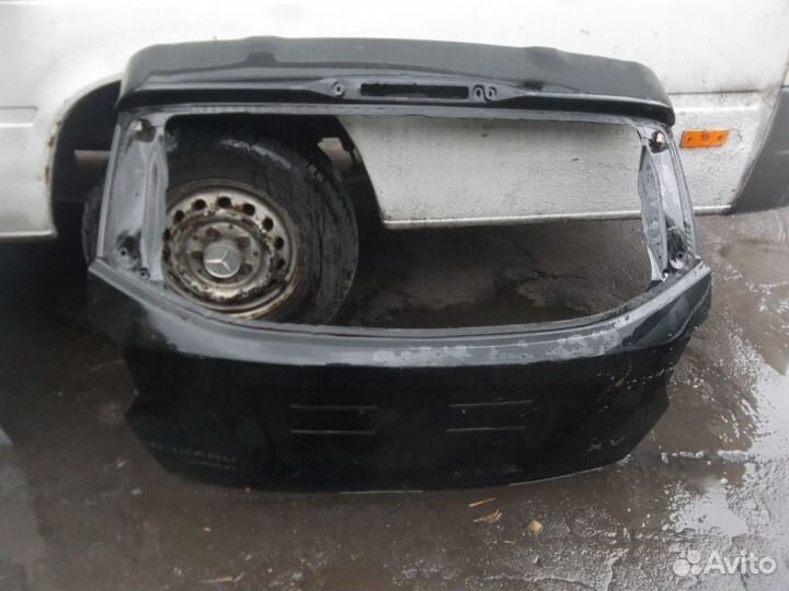 Subary XV Субару хв крышка багажника