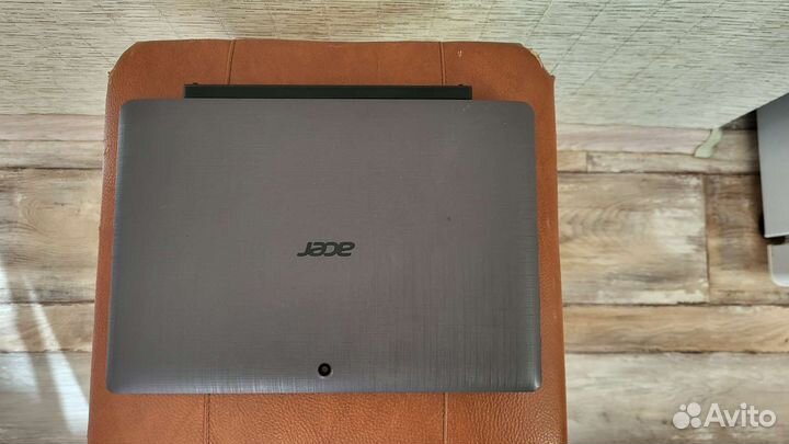 Планшетный компьютер Acer aspire switch 10 E