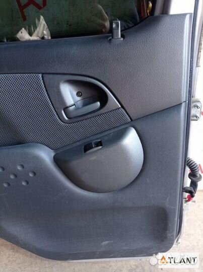 Дверь задний левый toyota funcargo