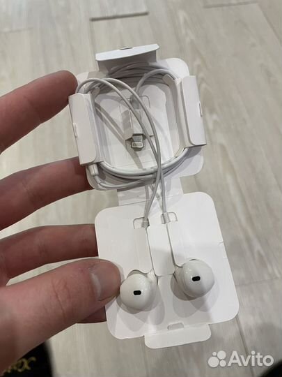 Наушники earpods