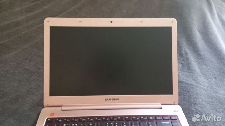 Ноутбук samsung np530u4e