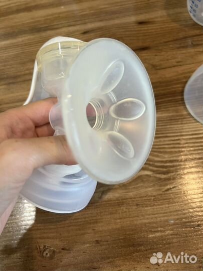 Молокоотсос Avent ручной