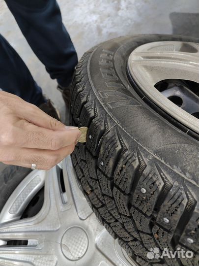 Зимние шипованные колеса r16 в комплекте