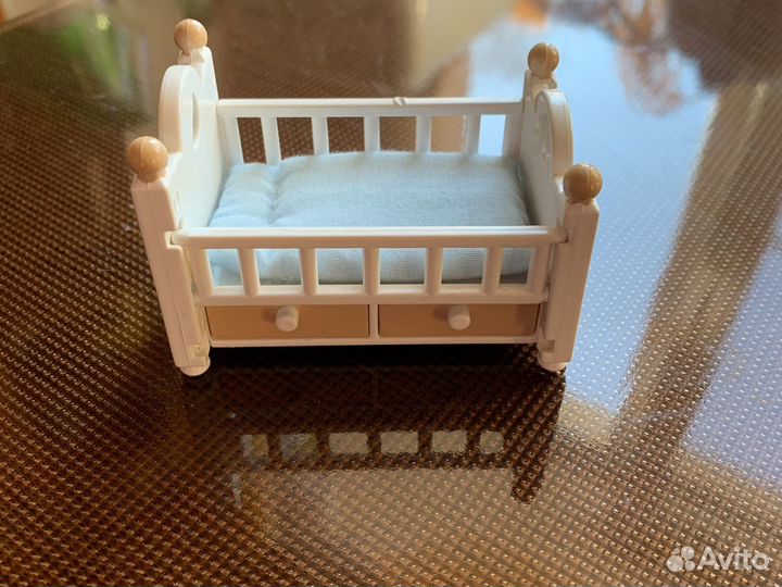 Кроватка для кукол размер 7*4