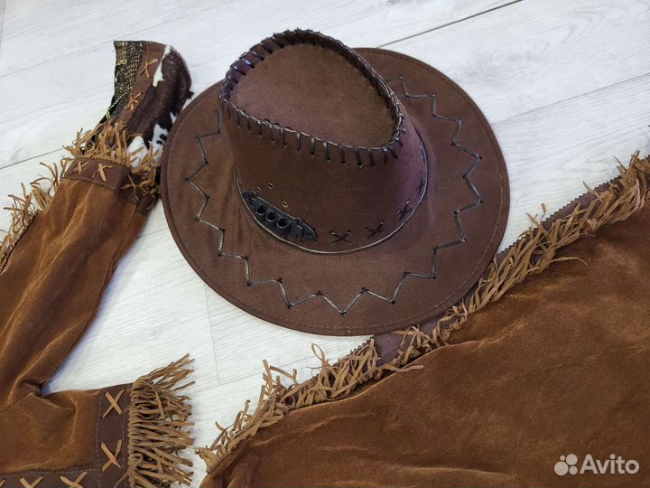 Новогодний костюм на мальчика 122-128