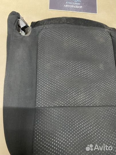 Обогрев подушки переднего R сидения almera g15