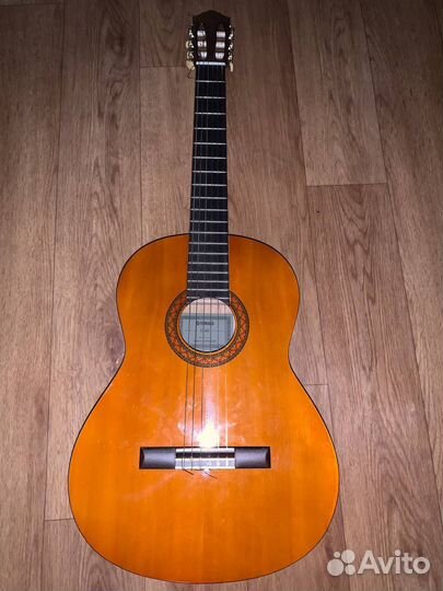 Гитара Yamaha c40
