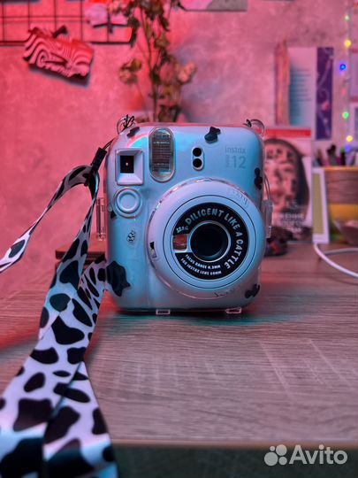Стильный Instax mini 12 + чехол