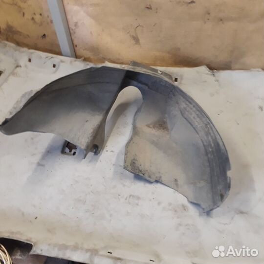 Защита крыла задняя левая Ауди А4Б5