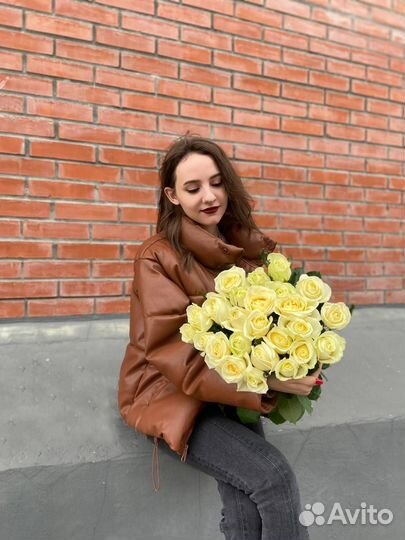 Букет роз с доставкой 25 шт