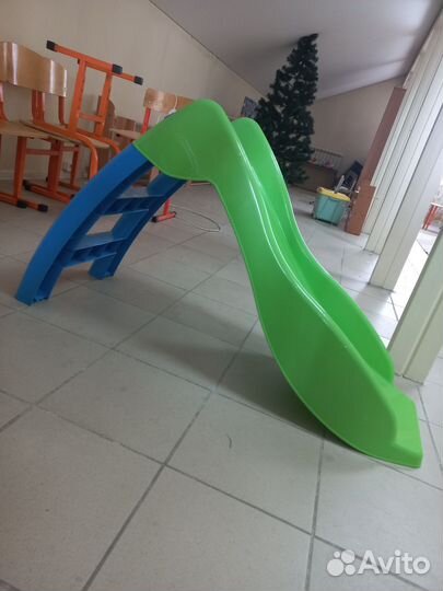 Парты школьные и дошкольные (цветные)