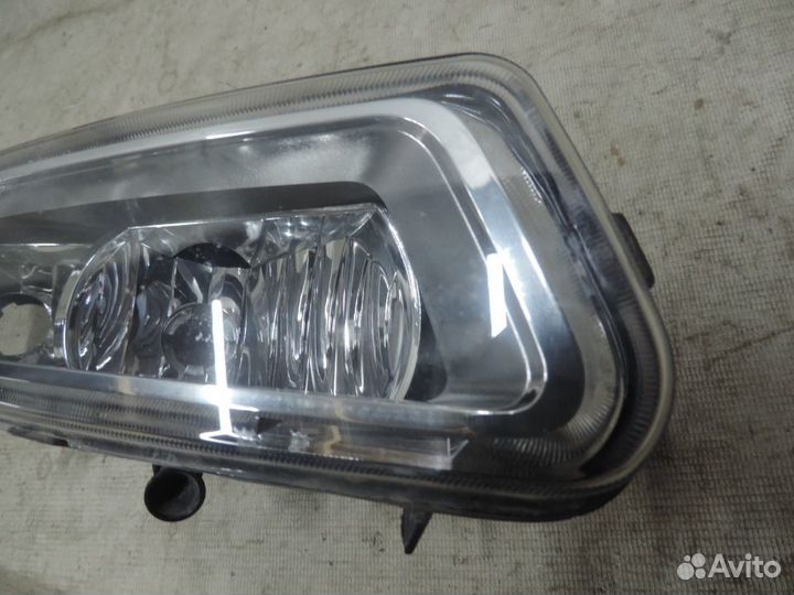Фара противотуманная передняя правая Volkswagen Po