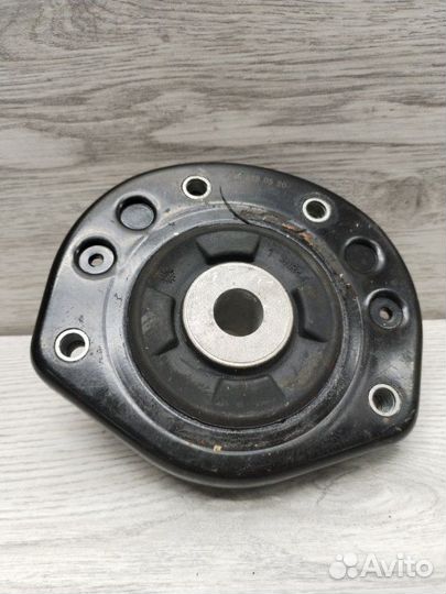 Опора стойки Mercedes Sprinter 906 OM651 2013