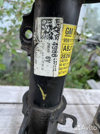 Передние стойки Chevrolet Aveo T300