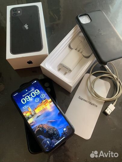 iPhone 11, 64 ГБ