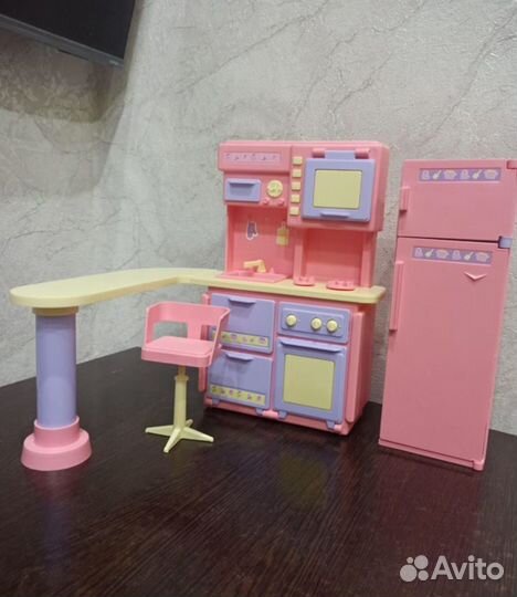 Детские мебель в кукольный домик