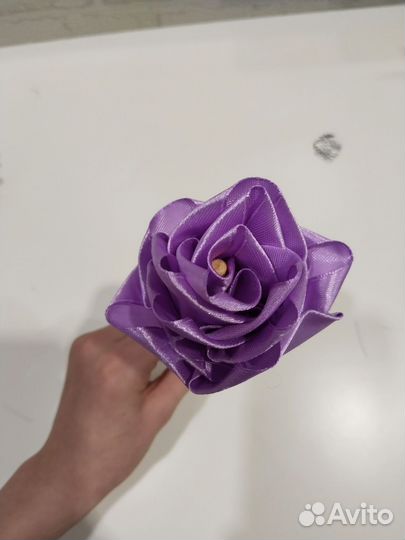 Букет роз из атласной ленты