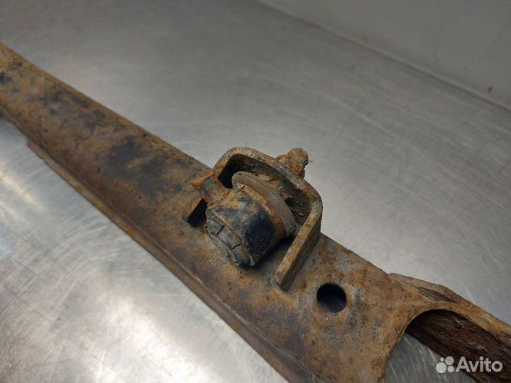 Рычаг поперечный задний правый Mitsubishi