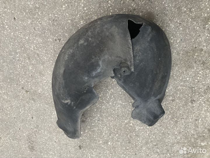 Подкрылок задний правый Mercedes-Benz W203