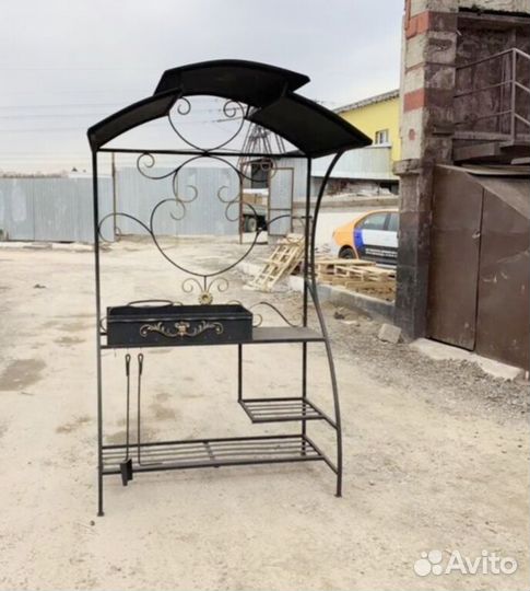 Беседка с мангалом