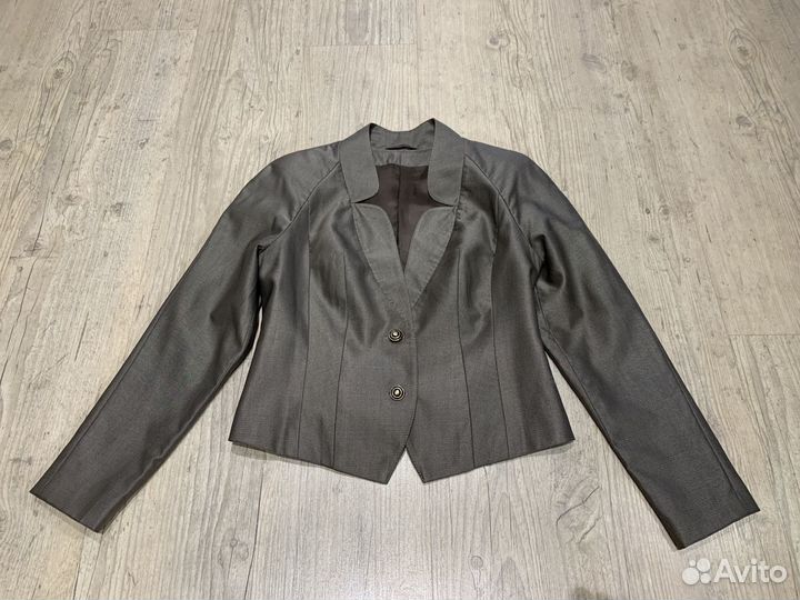 Костюм женский б/у р.46