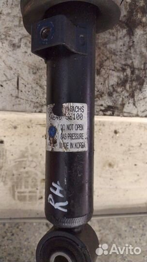 Стойка передняя правая Kia Sorento BL