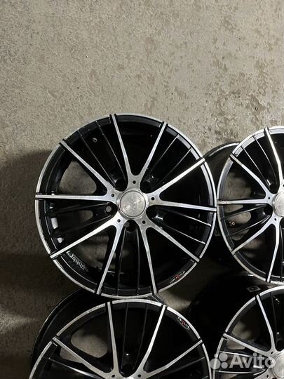 Диски r 15 5 100 et 35 для VW polo