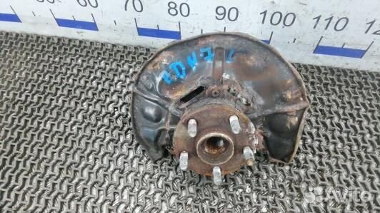 Ступица передняя левая toyota avensis T25 (BDN07K9