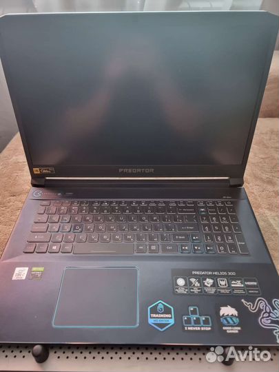 Acer predator helios 300 17.3