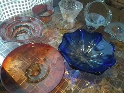 Вазы,цветное стекло Чехия