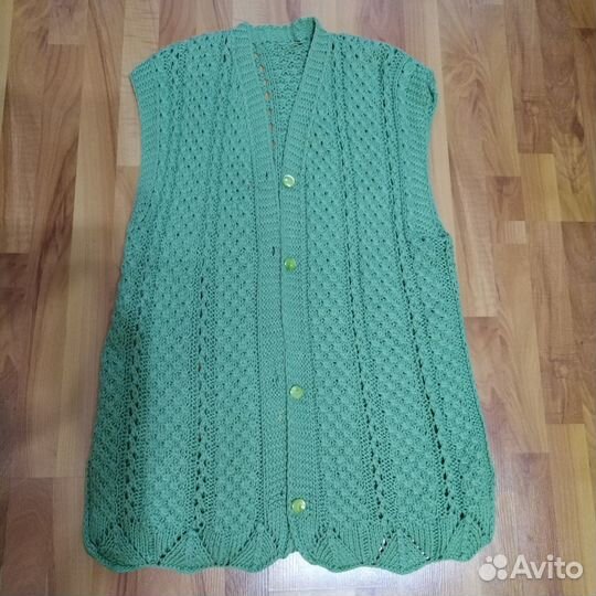 Шаль и жилет вязанные крючком