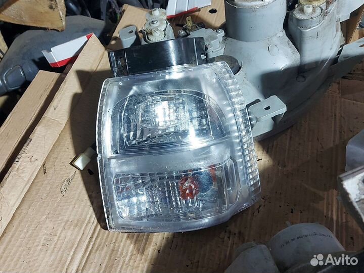 Фары на фюджин 1020 1041