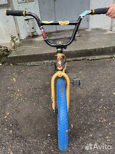 Трюковой велосипед BMX