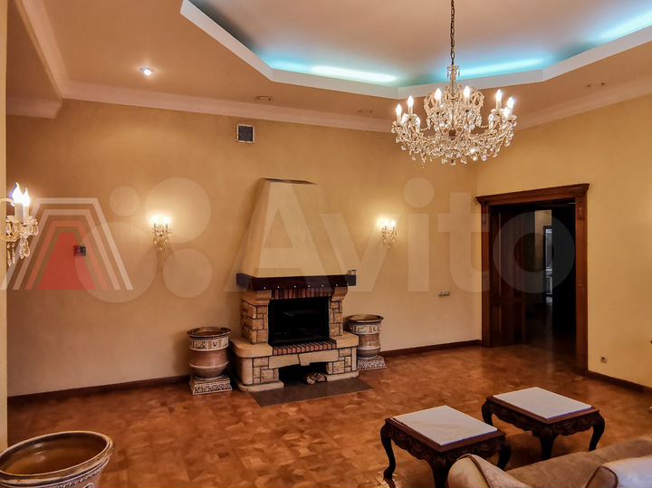 Коттедж 550 м² на участке 16 сот.