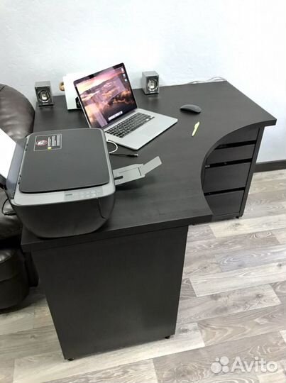 Угловой письменный стол икея IKEA